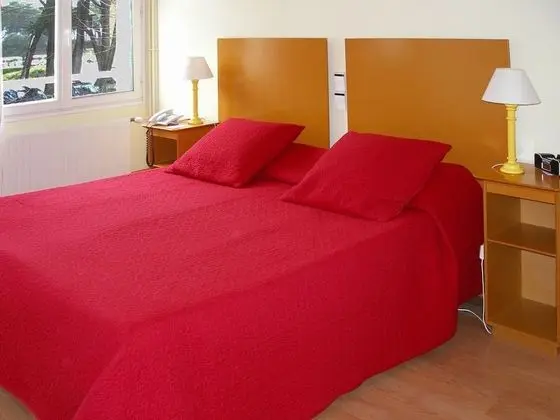 Standard Tek Büyük veya İki Ayrı Yataklı Oda, Park Manzaralı