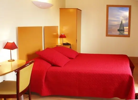 Standard Tek Büyük veya İki Ayrı Yataklı Oda, Park Manzaralı