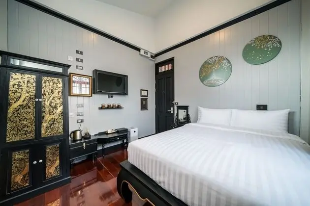 Junior Oda, Ortak Banyo