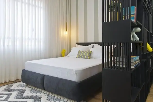 Luxury Yellow Boutique Suite