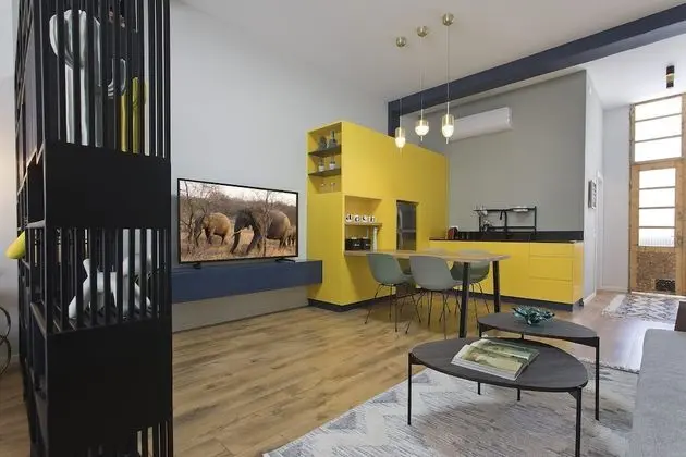 Luxury Yellow Boutique Suite