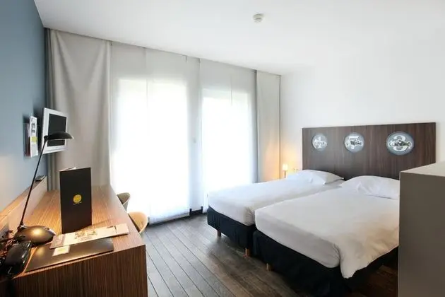 Tek Büyük Yataklı Oda, Bahçe Manzaralı