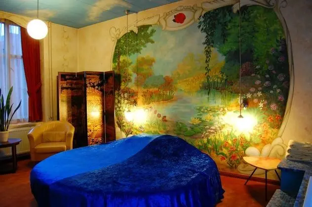 Exclusive Tek Büyük Yataklı Oda (Theme Room)