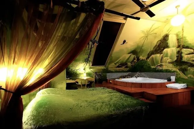 Exclusive Tek Büyük Yataklı Oda (Theme Room)