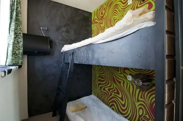 Family Dört Kişilik Oda