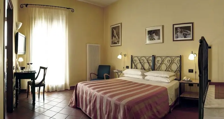 Tek Büyük Yataklı Oda