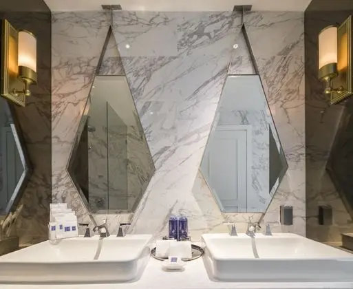 Sapphire Suite