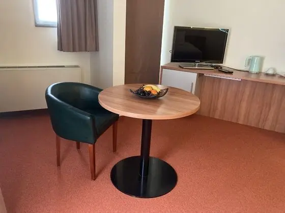 Classic Tek Büyük Yataklı Oda