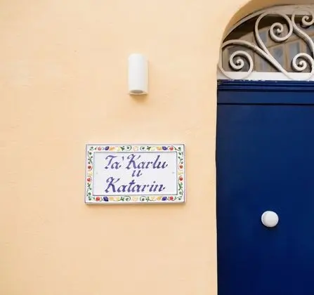 Stüdyo, Ek Bina
