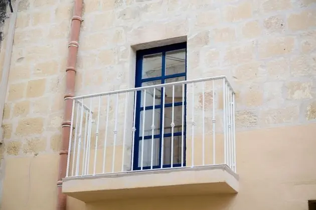 Stüdyo, Ek Bina