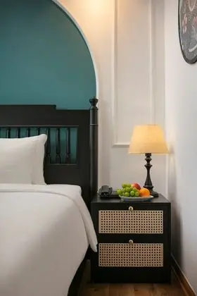 Luxury Tek Büyük Yataklı Oda