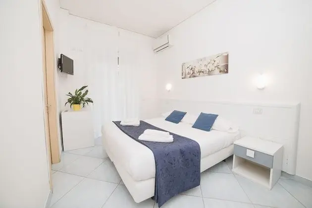 Tek Büyük veya İki Ayrı Yataklı Oda, Balkon