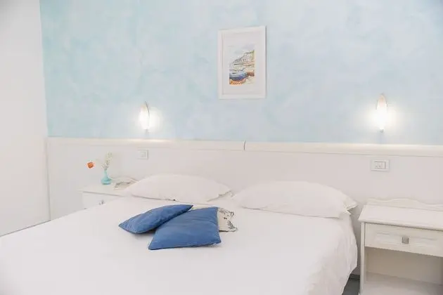 Tek Büyük veya İki Ayrı Yataklı Oda, Balkon