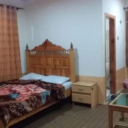 Standard Tek Büyük Yataklı Oda