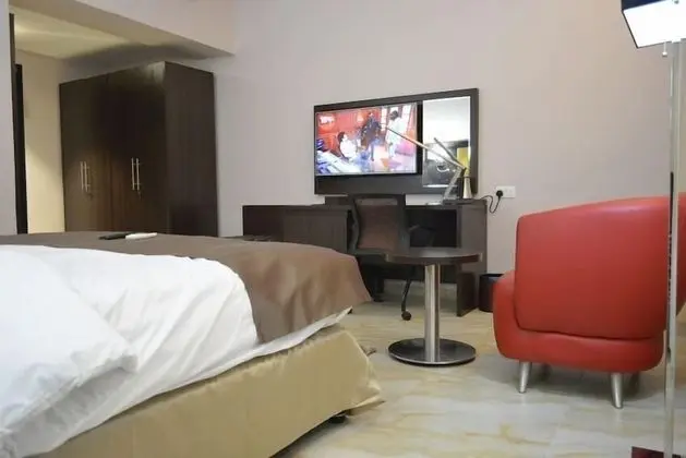 Standard Oda, 1 En Büyük (King) Boy Yatak, Şehir Manzaralı