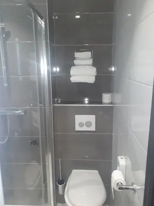 Üç Kişilik Oda