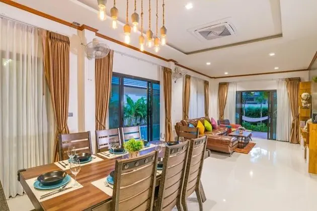 Four Bedrooms Villa