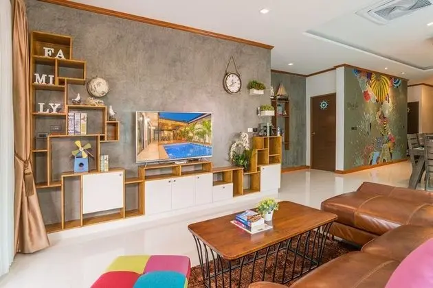 Four Bedrooms Villa