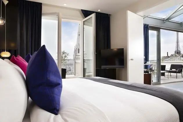 Suite Eiffel Panoramique