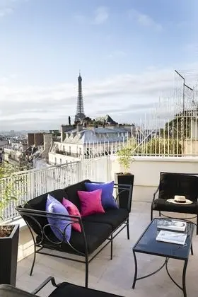 Suite Eiffel Panoramique