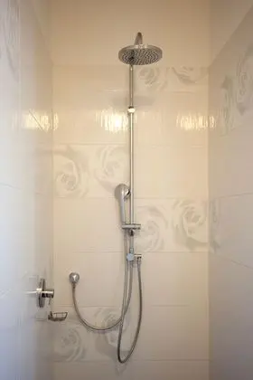 Deluxe Tek Büyük Yataklı Oda, Küvet