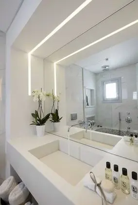 Superior Oda, Balkon, Havuz Manzaralı