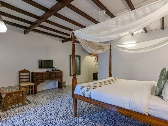 Superior Kır Evi