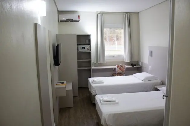 Tek Büyük veya İki Ayrı Yataklı Oda