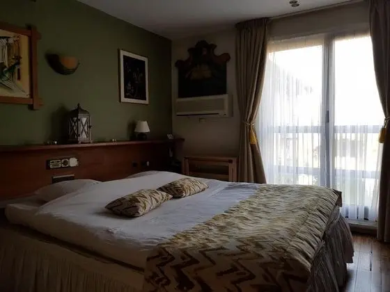 Çift ​​kişilik Economy