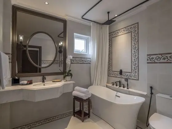 Superior Oda, Şehir Manzaralı