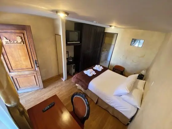 Tek Büyük Yataklı Oda