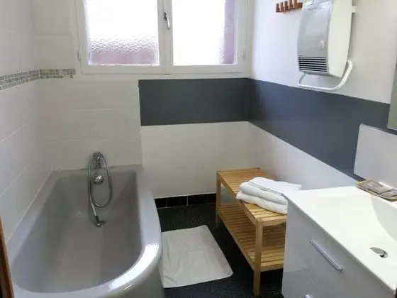 Comfort Tek Büyük Yataklı Oda, 1 Çift Kişilik Yatak, Özel Banyo
