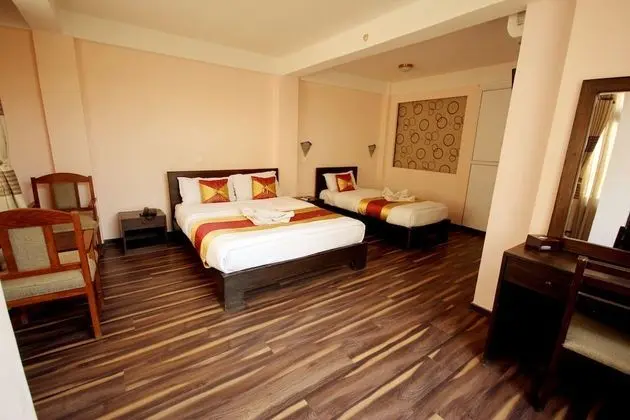 Deluxe Tek Büyük Yataklı Oda