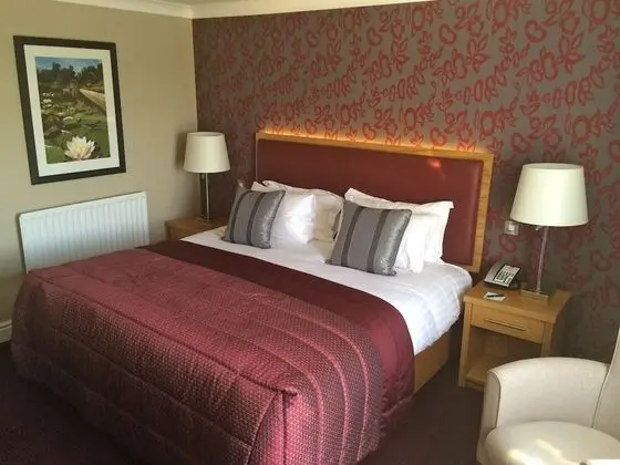 Estate View King Guest Room