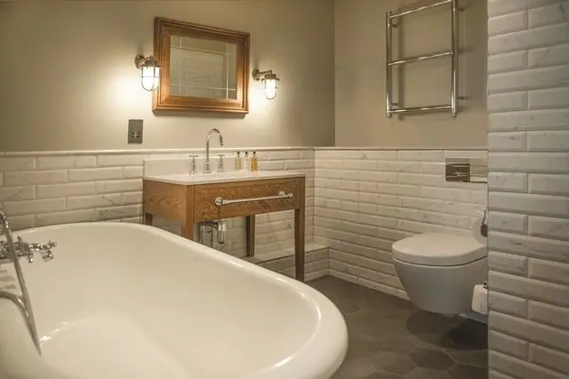 İki Ayrı Yataklı Oda (Adapted)