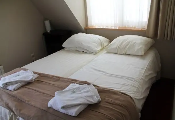 Basic Tek Büyük Yataklı Oda, 1 Büyük (Queen) Boy Yatak