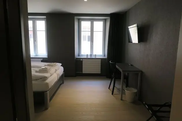 Basic Tek Büyük Yataklı Oda