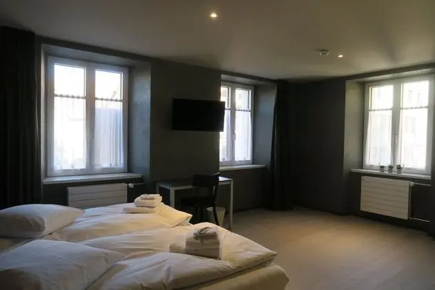 Basic Tek Büyük Yataklı Oda