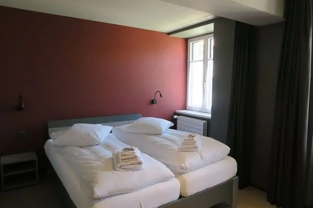 Basic Tek Büyük Yataklı Oda