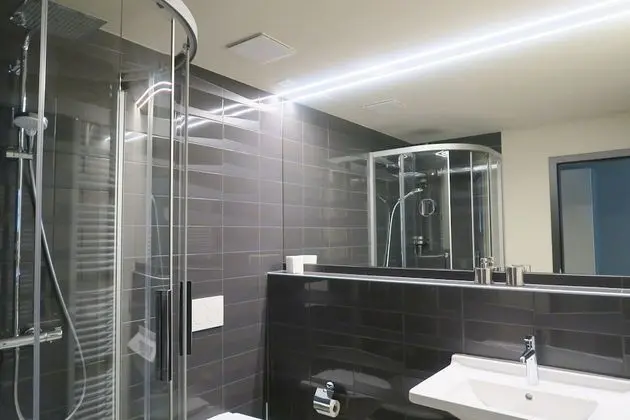 Basic Tek Büyük Yataklı Oda