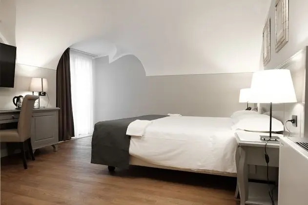 Executive Üç Kişilik Oda