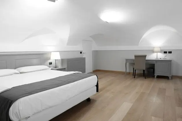 Executive Üç Kişilik Oda