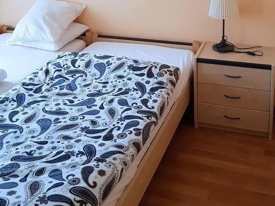 Classic Tek Büyük Yataklı Oda