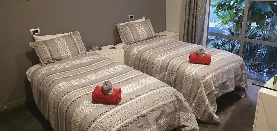Luxury Ev, 3 Yatak Odası, Sıcak Su Havuzu, Bahçeli
