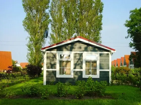 Ev