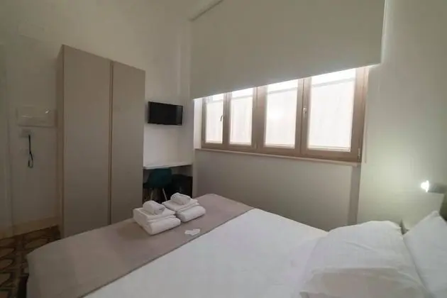 Standard Tek Büyük Yataklı Oda