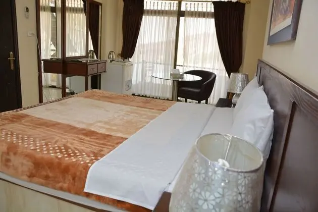 Deluxe Üç Kişilik Oda