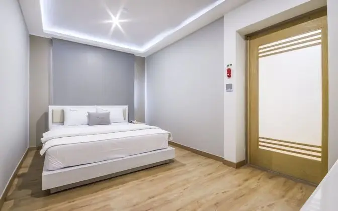 Oda (VIP (Netflix Available 2 Rooms 3 Doub)