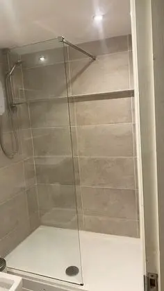 Exclusive Apart Daire, Banyolu/Duşlu, Park Manzaralı