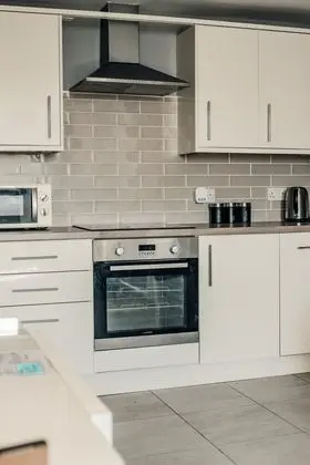 Exclusive Apart Daire, Banyolu/Duşlu, Park Manzaralı